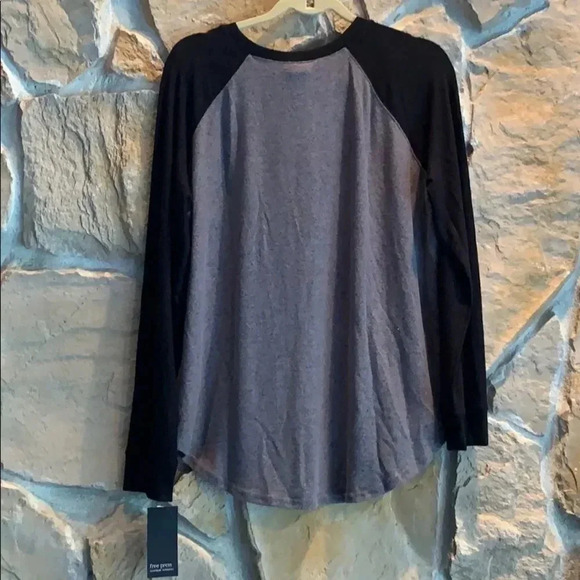 Free Press Sleigh all Day Gray and Black Shirt - Picture 7 of 7